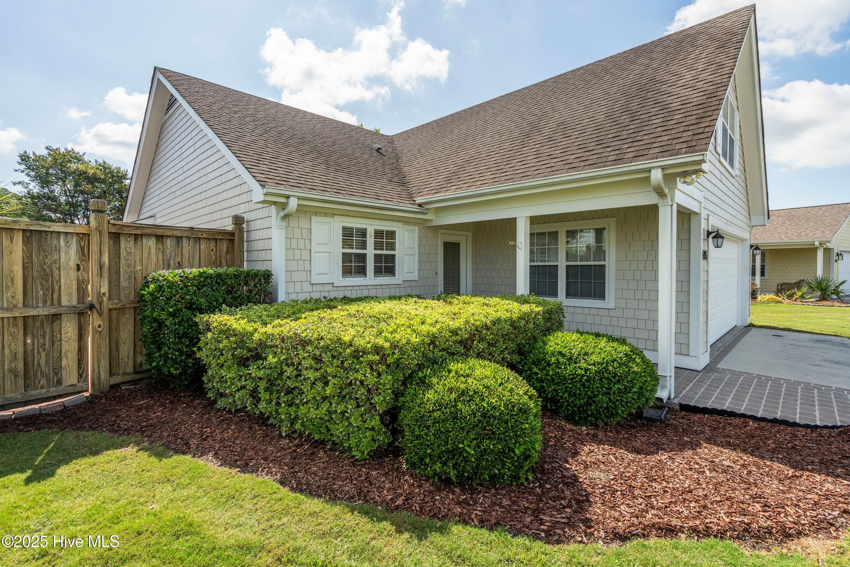 Wilmington, North Carolina, 28405, United States, 4 Bedrooms Bedrooms, ,2 BathroomsBathrooms,Residential,For Sale,1957483