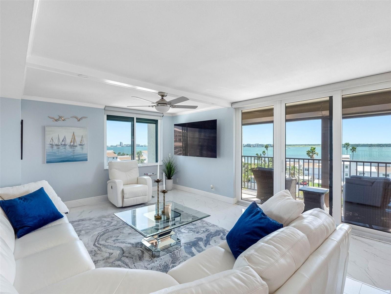 CLEARWATER BEACH, Florida, 33767, United States, 2 Bedrooms Bedrooms, ,2 BathroomsBathrooms,Residential,For Sale,1937556