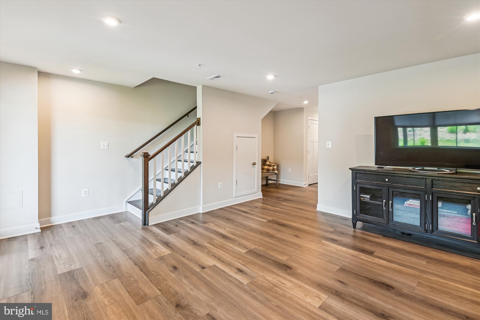 Pasadena, Maryland, 21122, United States, 3 Bedrooms Bedrooms, ,3 BathroomsBathrooms,Residential,For Sale,1982295