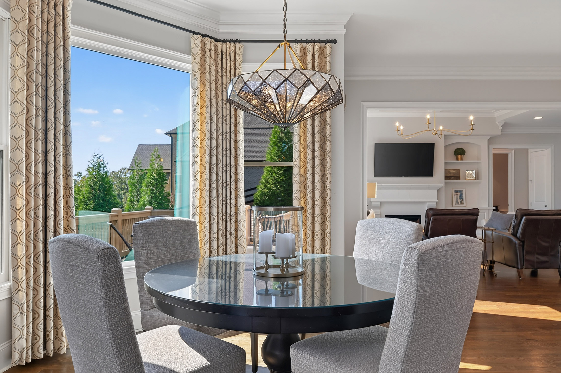  Luxury Living in Kingsley Estates With Finished Terrace Level - 物件實景