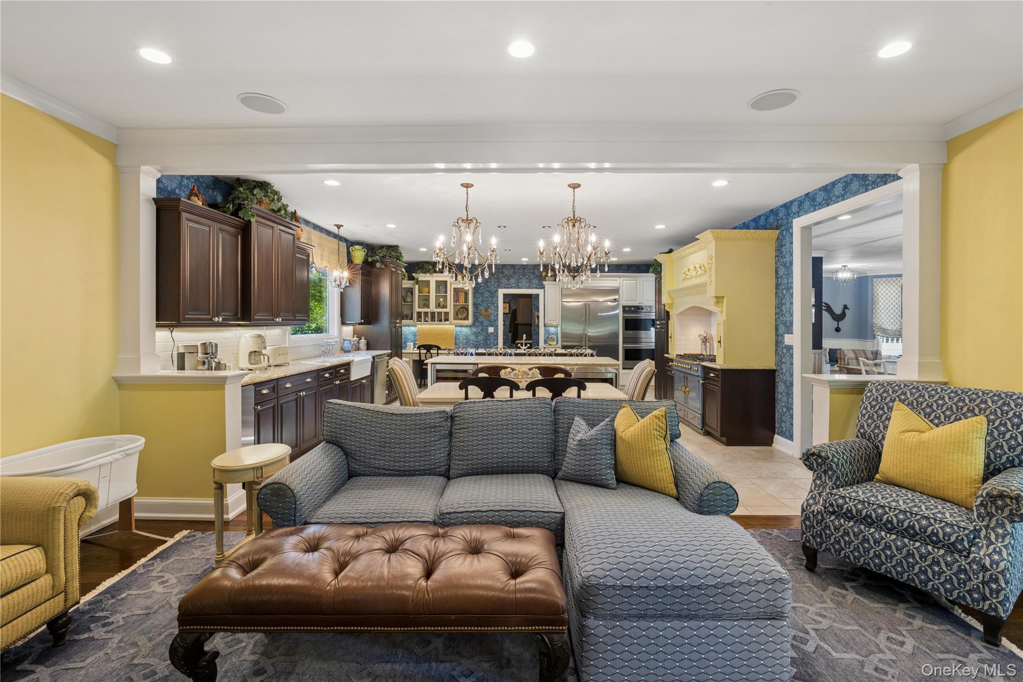  14 Esmond Avenue, Melville, NY, 11747 - 物件實景
