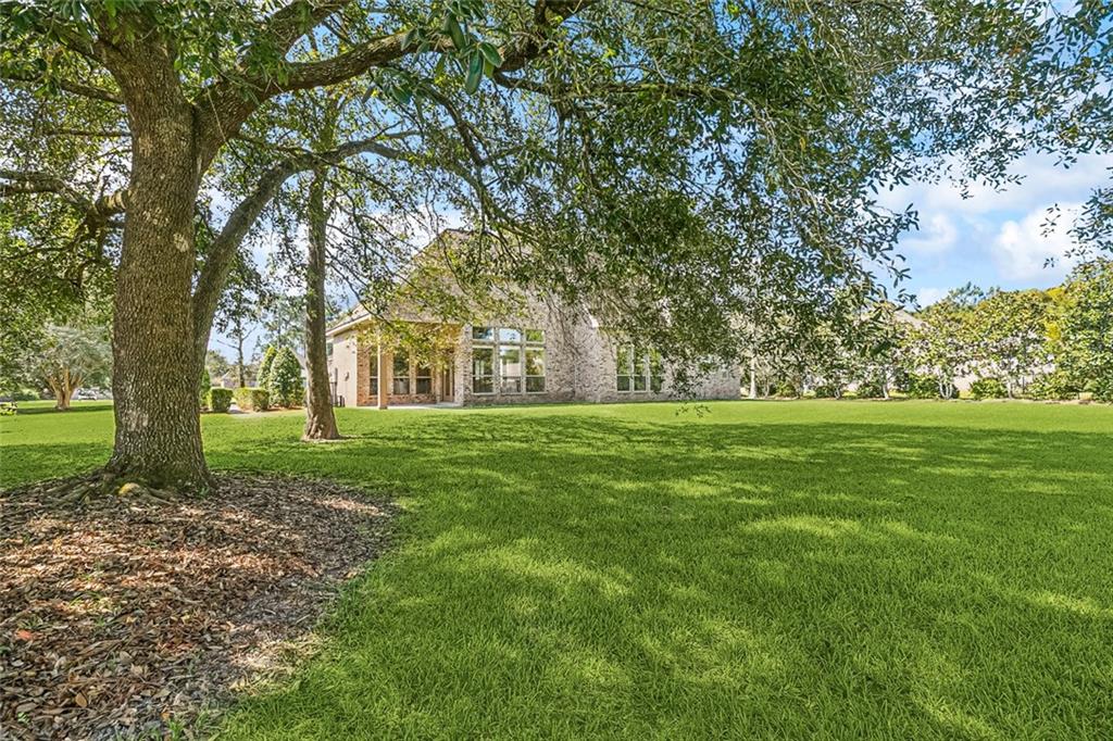 Madisonville, Louisiana, 70447, United States, 4 Bedrooms Bedrooms, ,4 BathroomsBathrooms,Residential,For Sale,1946948