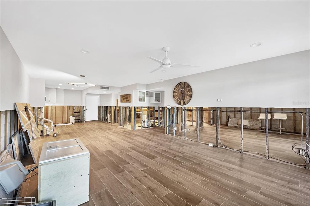 Sarasota, Florida, 34236, United States, 2 Bedrooms Bedrooms, ,2 BathroomsBathrooms,Residential,For Sale,1743454