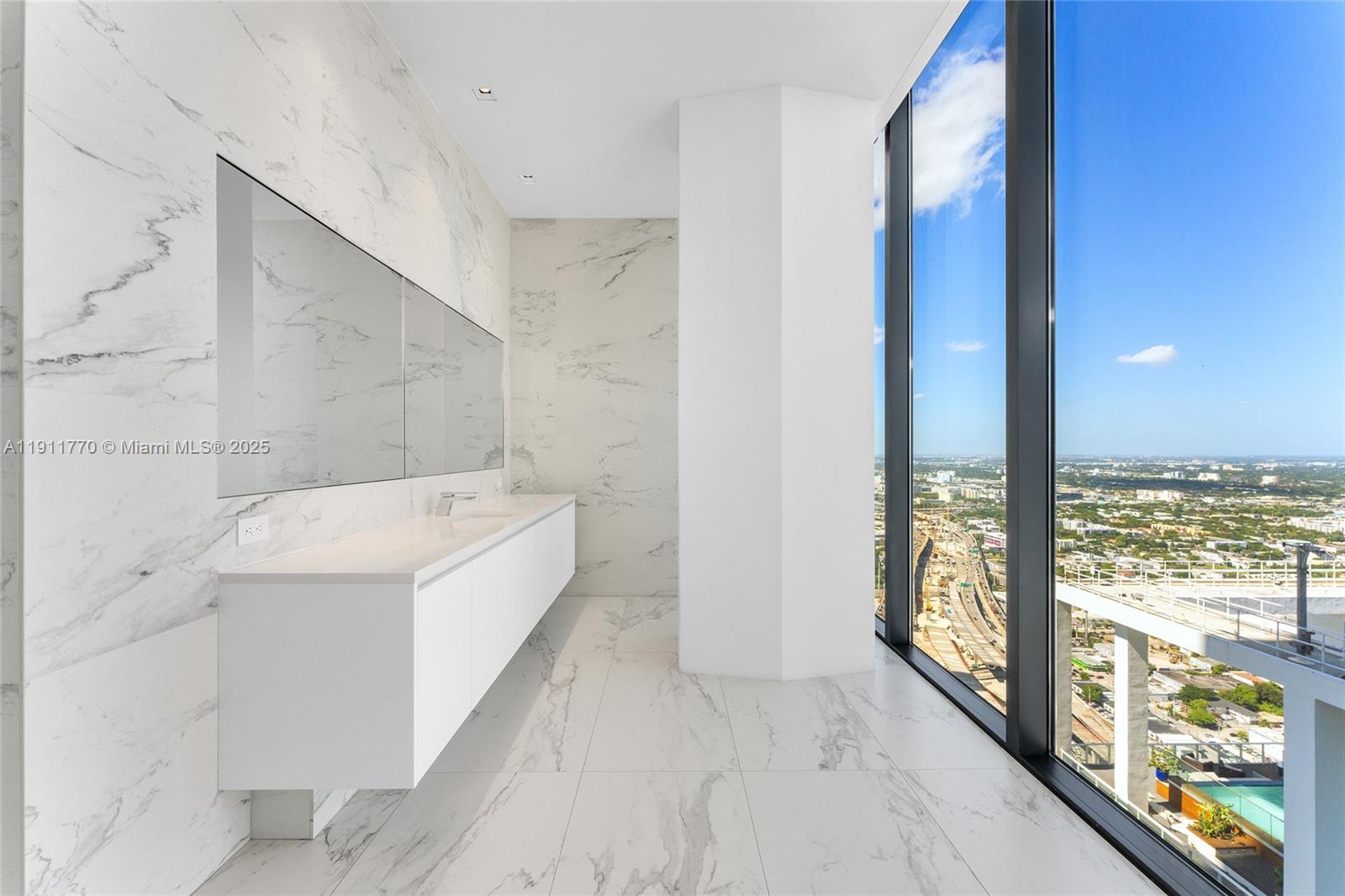 Miami, Florida, 33132, United States, 6 Bedrooms Bedrooms, ,7 BathroomsBathrooms,Residential,For Sale,1991375