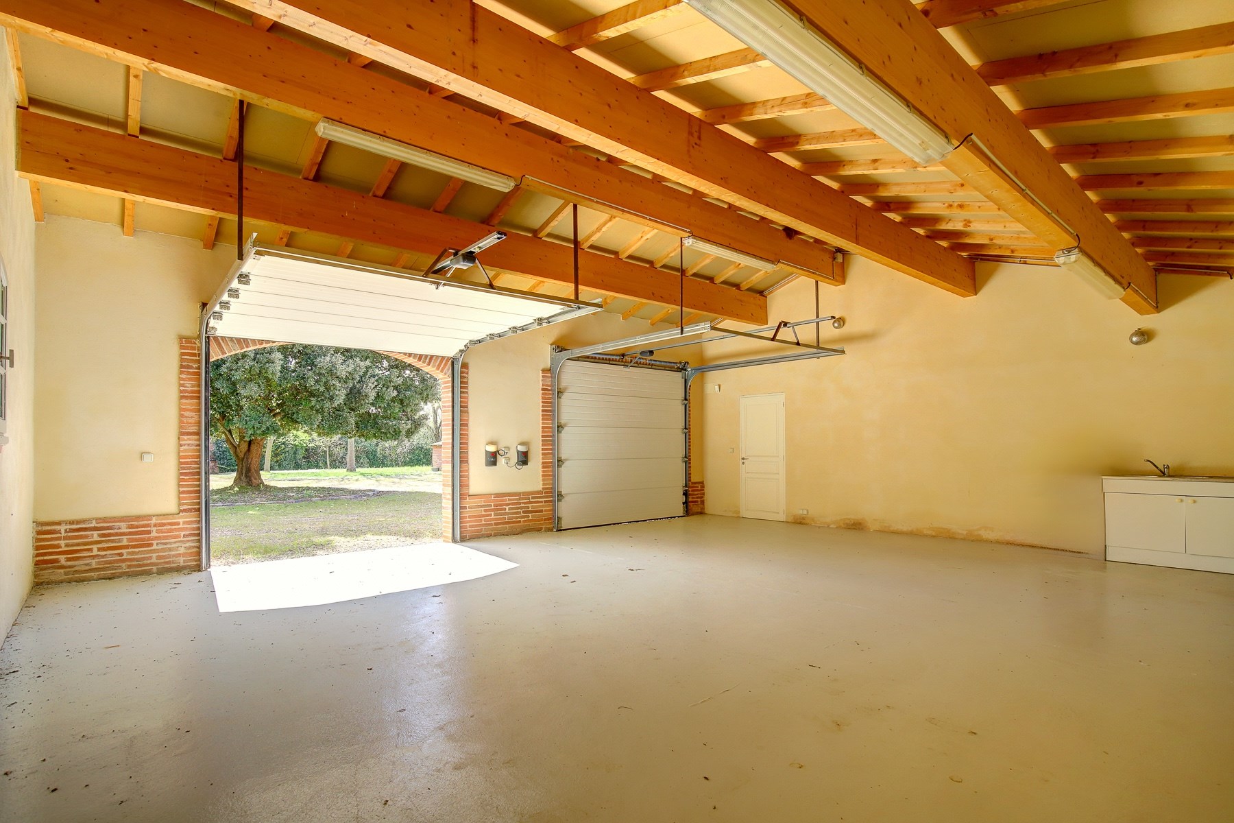  PROXIMITÉ TOULOUSE - MAISON 300m2 - PISCINE - GARAGE - 物件實景