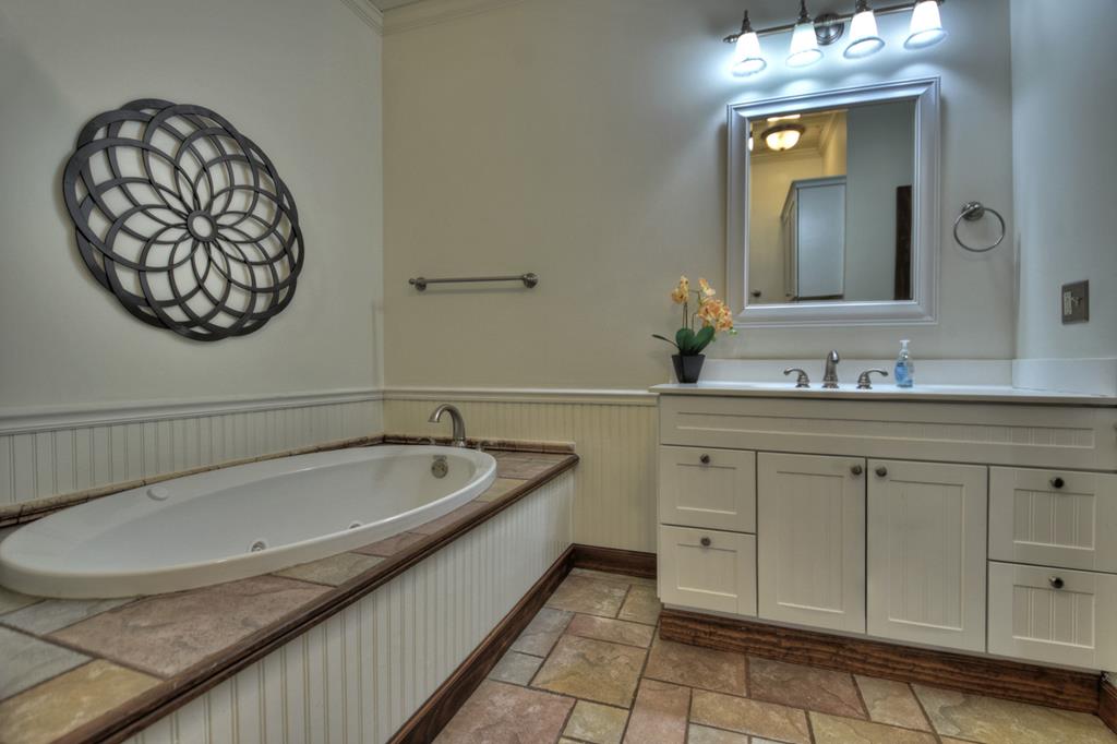 Blue Ridge, Georgia, 30513, United States, 3 Bedrooms Bedrooms, ,4 BathroomsBathrooms,Residential,For Sale,1858948