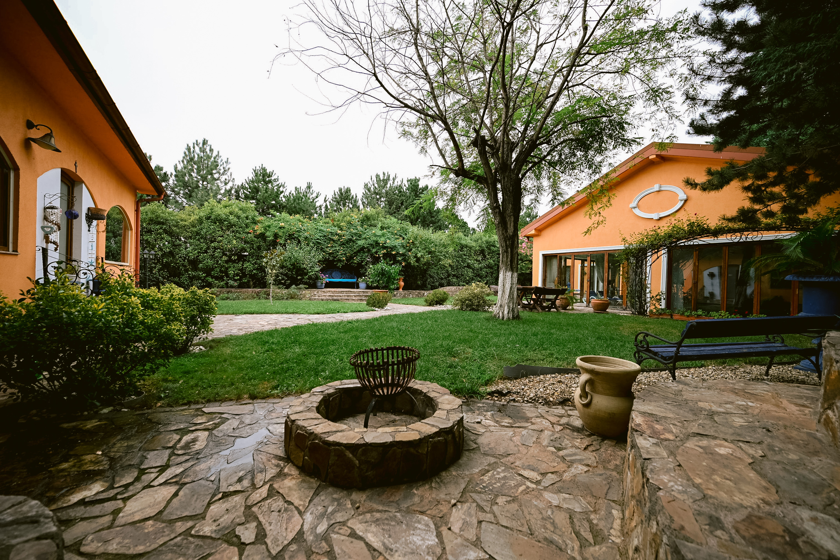  “La Conac” House, Versatile Estate with Heated Indoor Pool, Arad - 物件實景