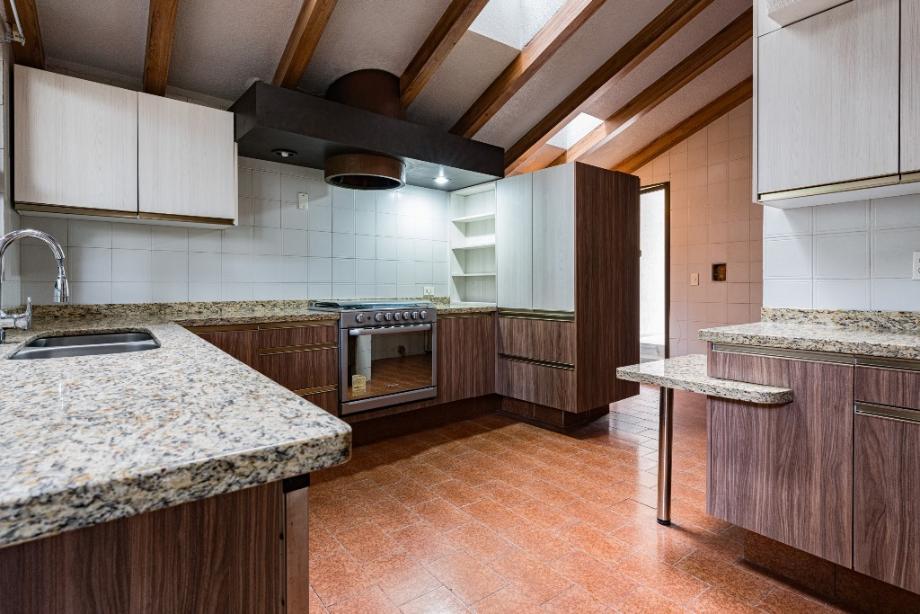 Sierra Vertientes, Miguel Hidalgo, Ciudad de México, 11000, Mexico, 4 Bedrooms Bedrooms, ,4 BathroomsBathrooms,Residential,For Sale,Sierra Vertientes,1659824