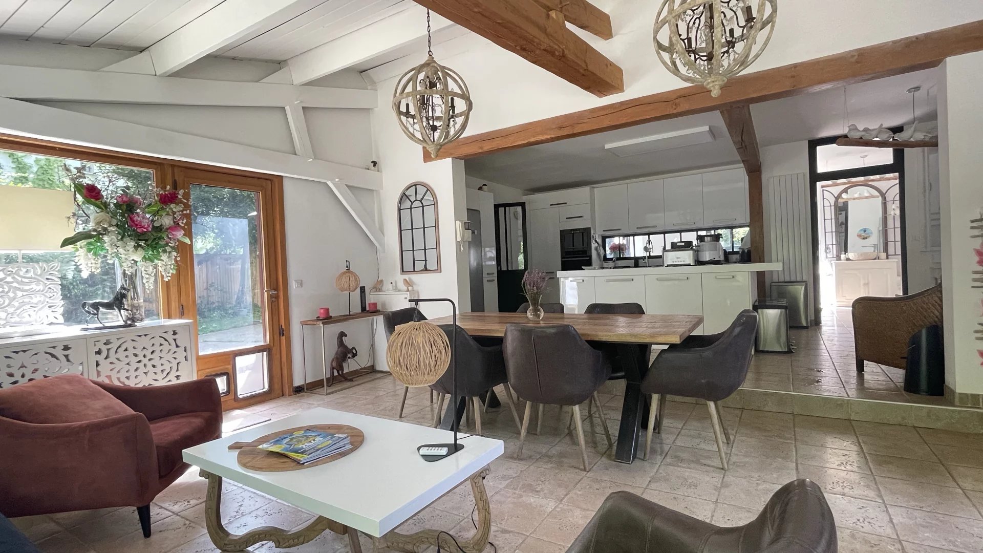 Bois-le-Roi, Île-de-France, 77590, FR, 4 Bedrooms Bedrooms, ,2 BathroomsBathrooms,Residential,For Sale,1986489