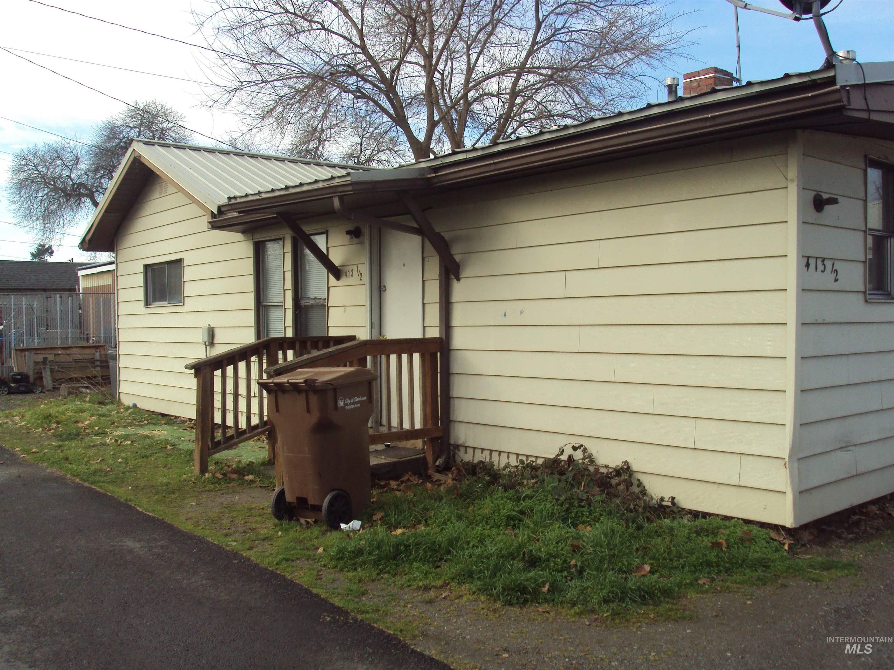 Clarkston, Washington, 99403, United States, 9 Bedrooms Bedrooms, ,5 BathroomsBathrooms,Residential,For Sale,1882105