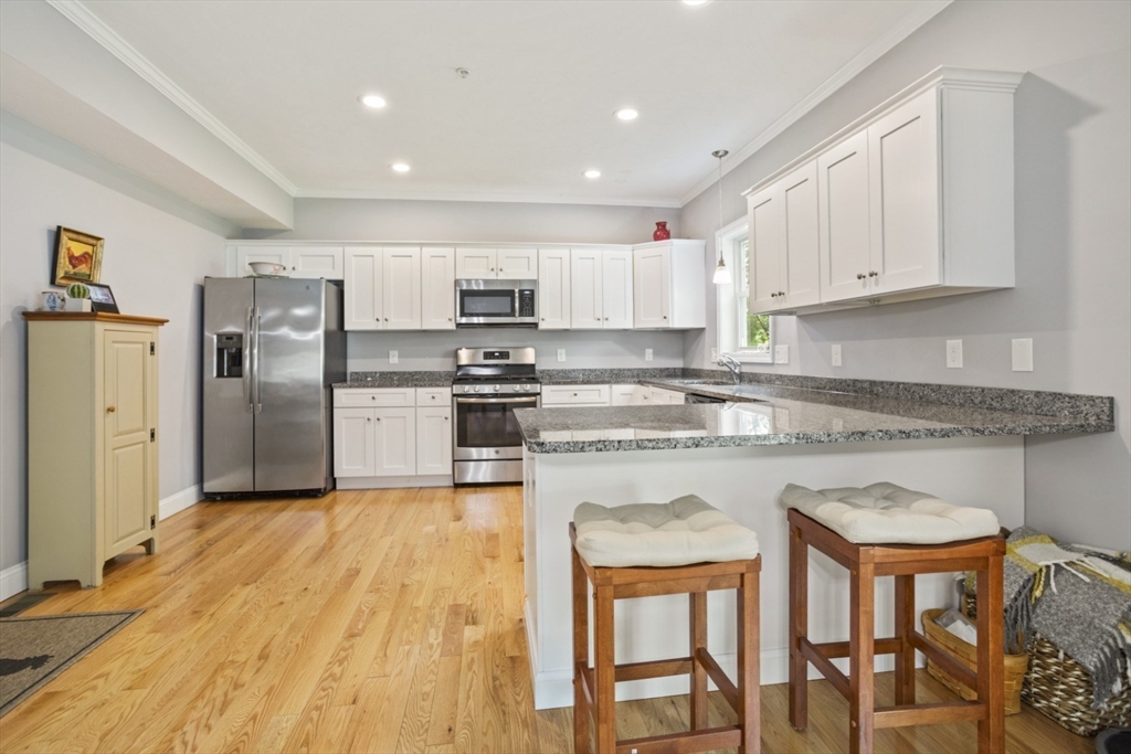 Haverhill, Massachusetts, 01832, United States, 3 Bedrooms Bedrooms, ,3 BathroomsBathrooms,Residential,For Sale,1879402