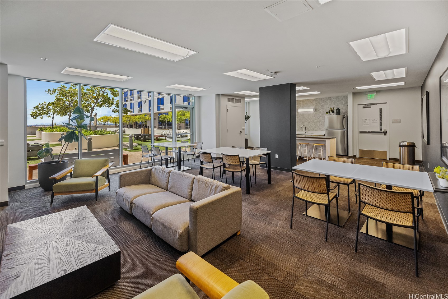Honolulu, Hawaii, 96814, United States, 1 Bedroom Bedrooms, ,1 BathroomBathrooms,Residential,For Sale,1941012