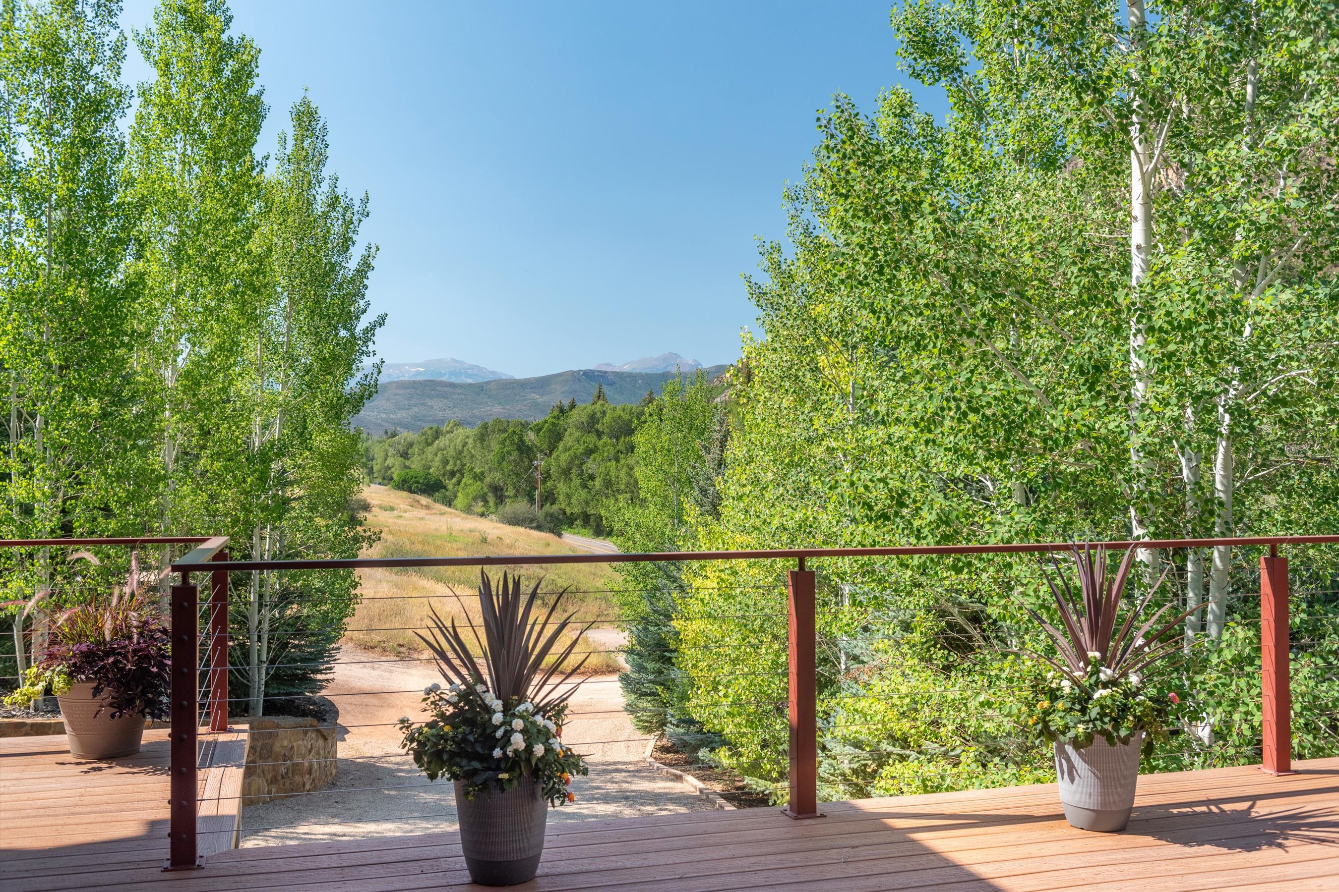  Timeless Log Home on 12+ Acres in Snowmass  Sweeping Mountain Views - 物件實景