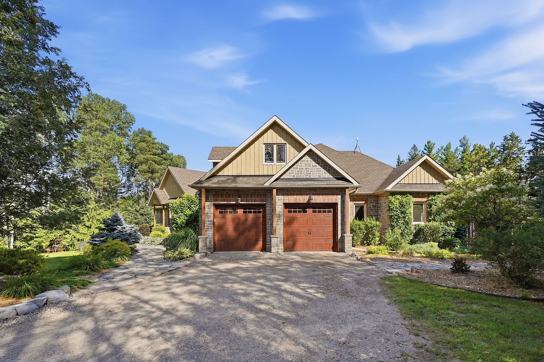  Stunning Custom Home in Mono - 物件實景