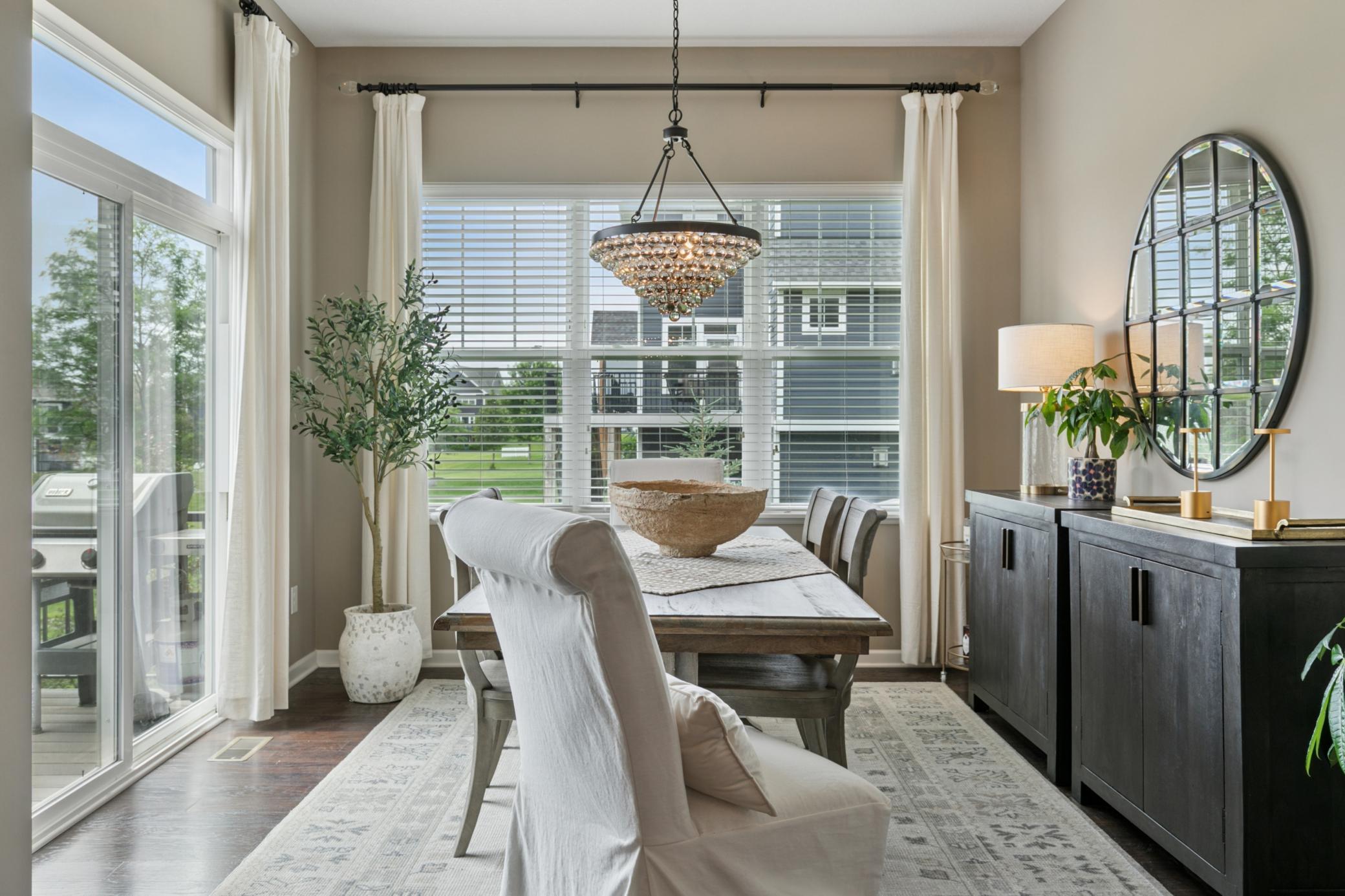 Lakeville, Minnesota, 55044, United States, 3 Bedrooms Bedrooms, ,2 BathroomsBathrooms,Residential,For Sale,1971412