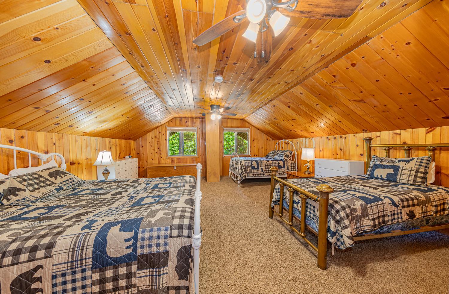 Yosemite, California, 95389, United States, 5 Bedrooms Bedrooms, ,4 BathroomsBathrooms,Residential,For Sale,1975650