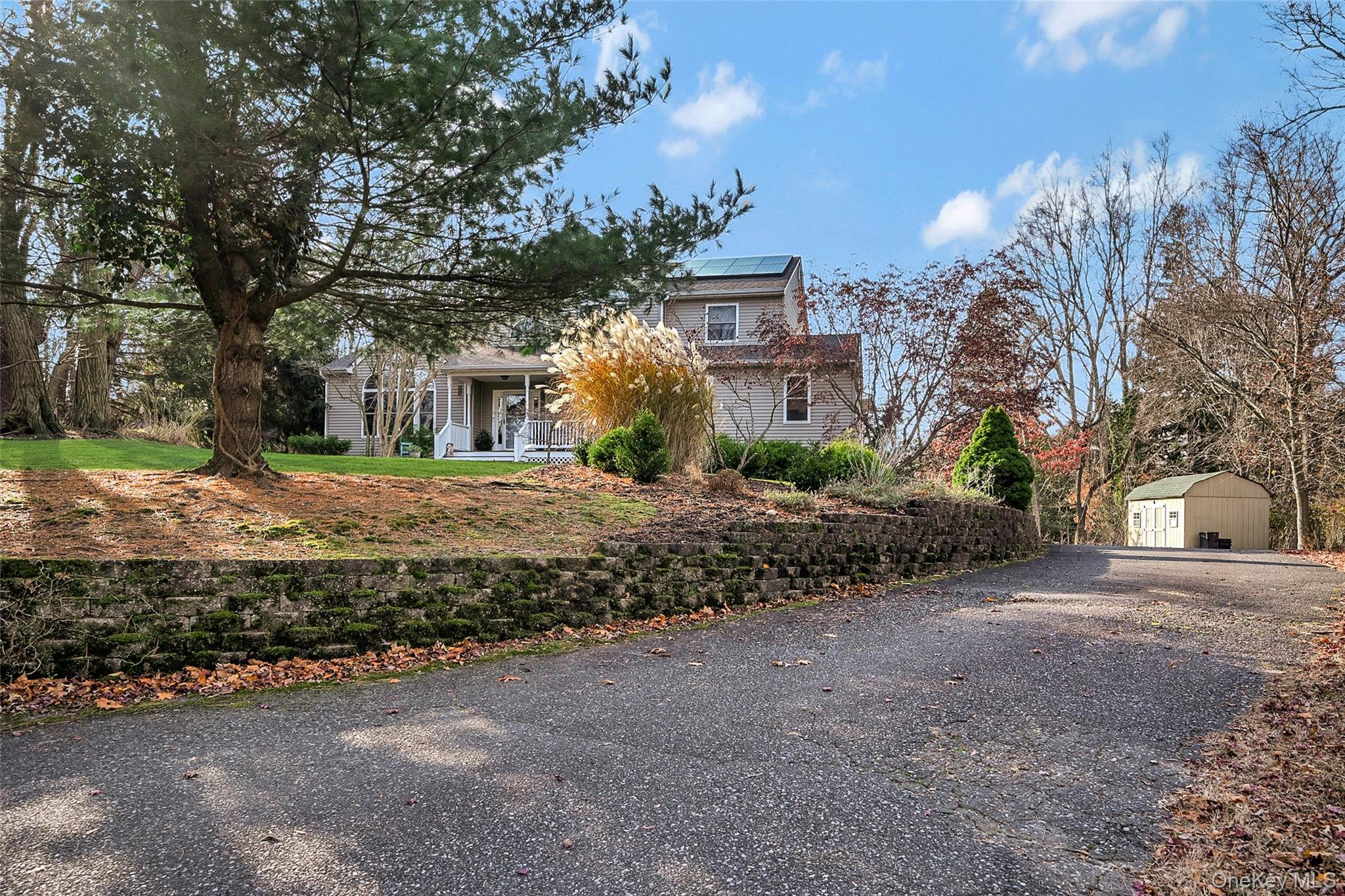 Wading River, New York, 11792, United States, 4 Bedrooms Bedrooms, ,3 BathroomsBathrooms,Residential,For Sale,2002958