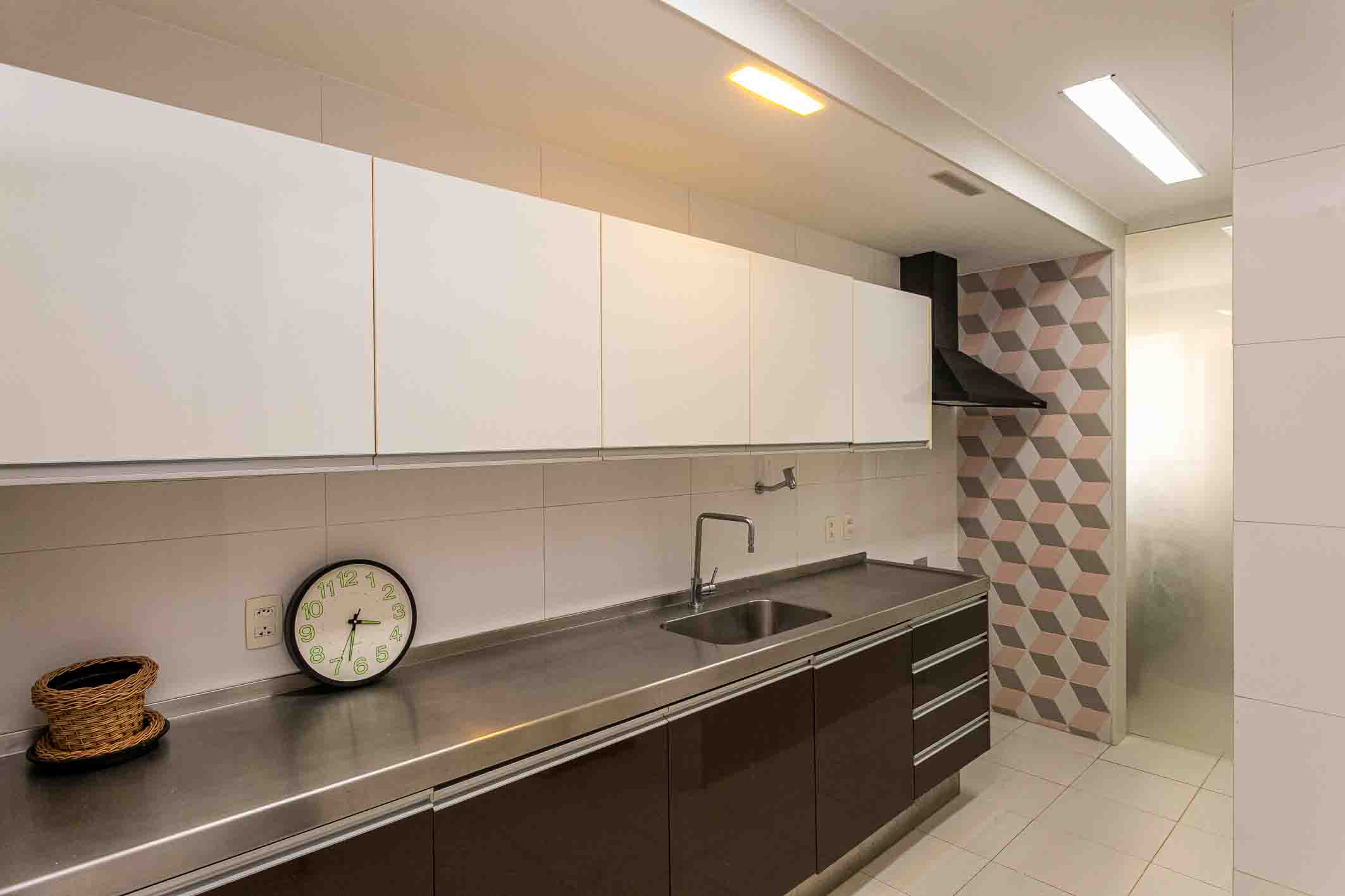  1,076 sq. ft apartment with panoramic Lagoa views and signed design - 物件實景