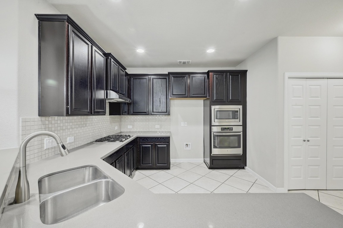 Austin, Texas, 78734, United States, 4 Bedrooms Bedrooms, ,4 BathroomsBathrooms,Residential,For Sale,1796411