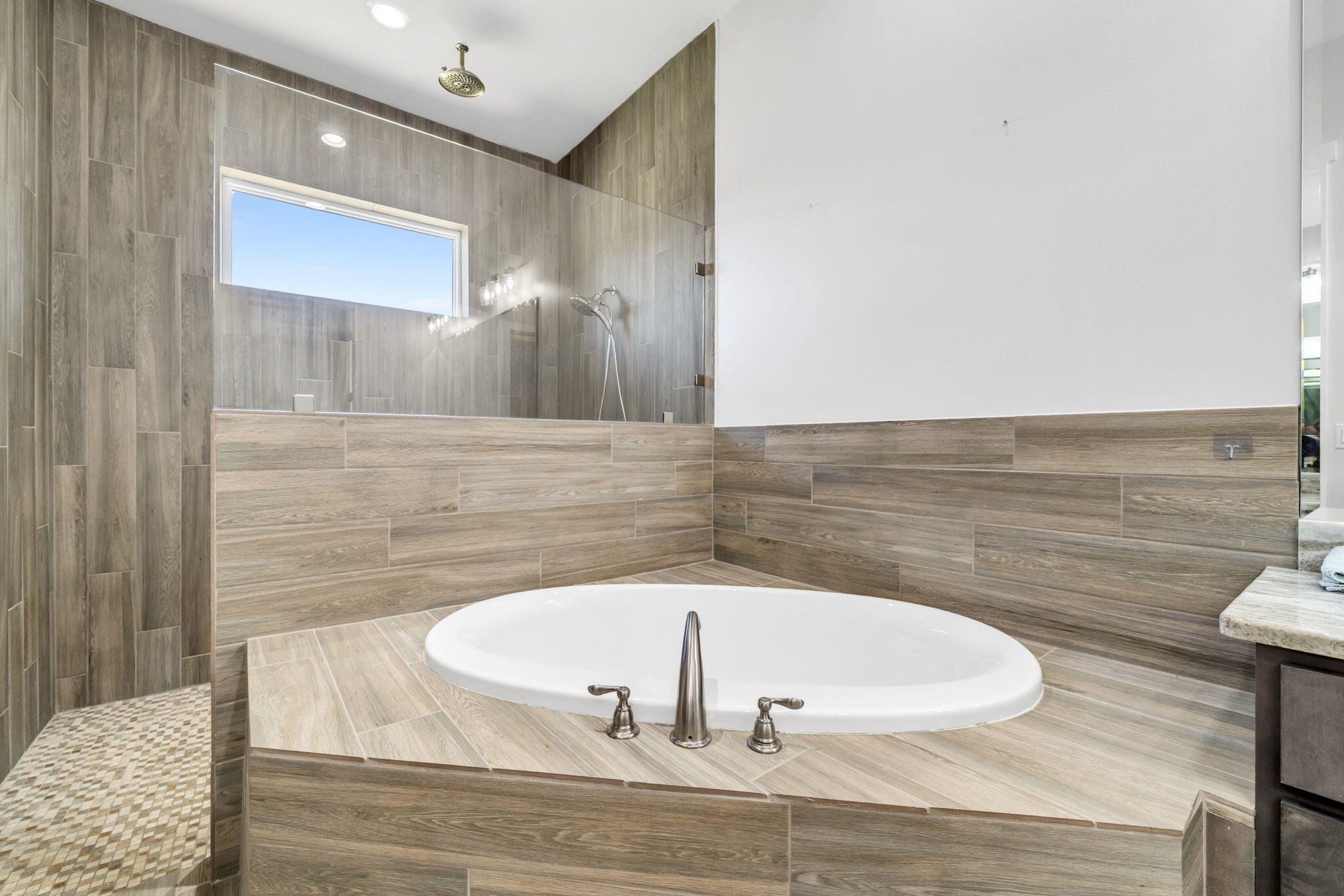 Freeport, Florida, 32439, United States, 4 Bedrooms Bedrooms, ,3 BathroomsBathrooms,Residential,For Sale,1970468