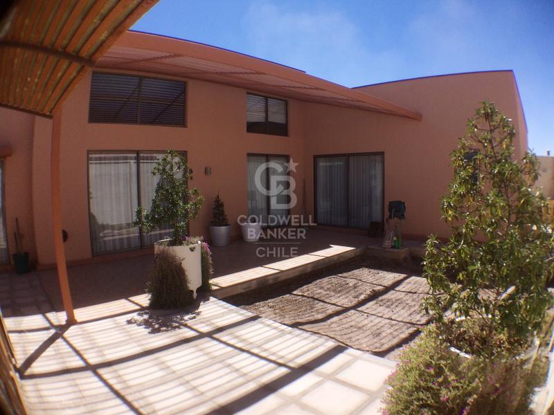 Calama, Chile, 5 Bedrooms Bedrooms, ,5 BathroomsBathrooms,Residential,For Sale,1895966
