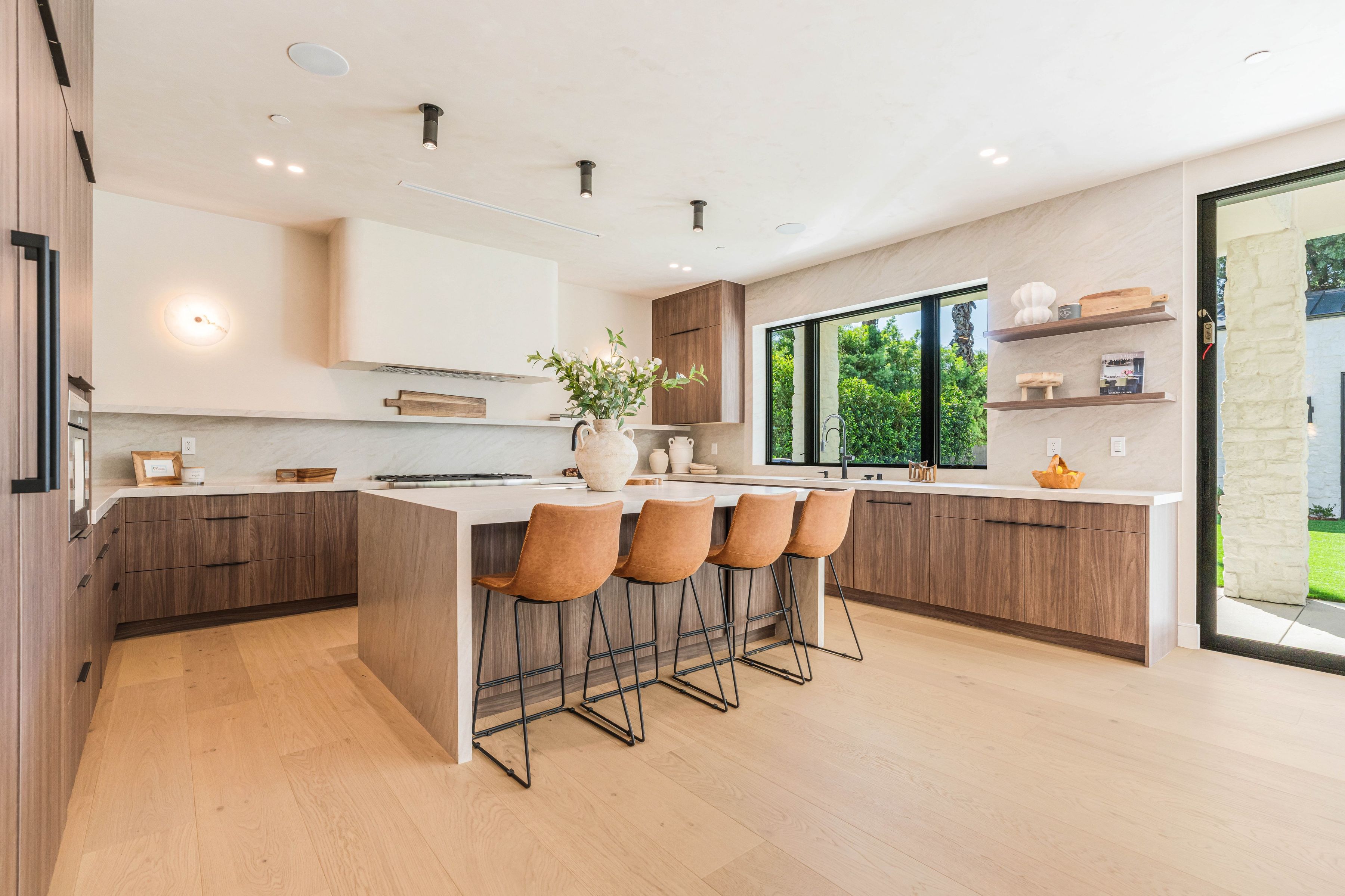  4759 Firmament Avenue - 物件實景