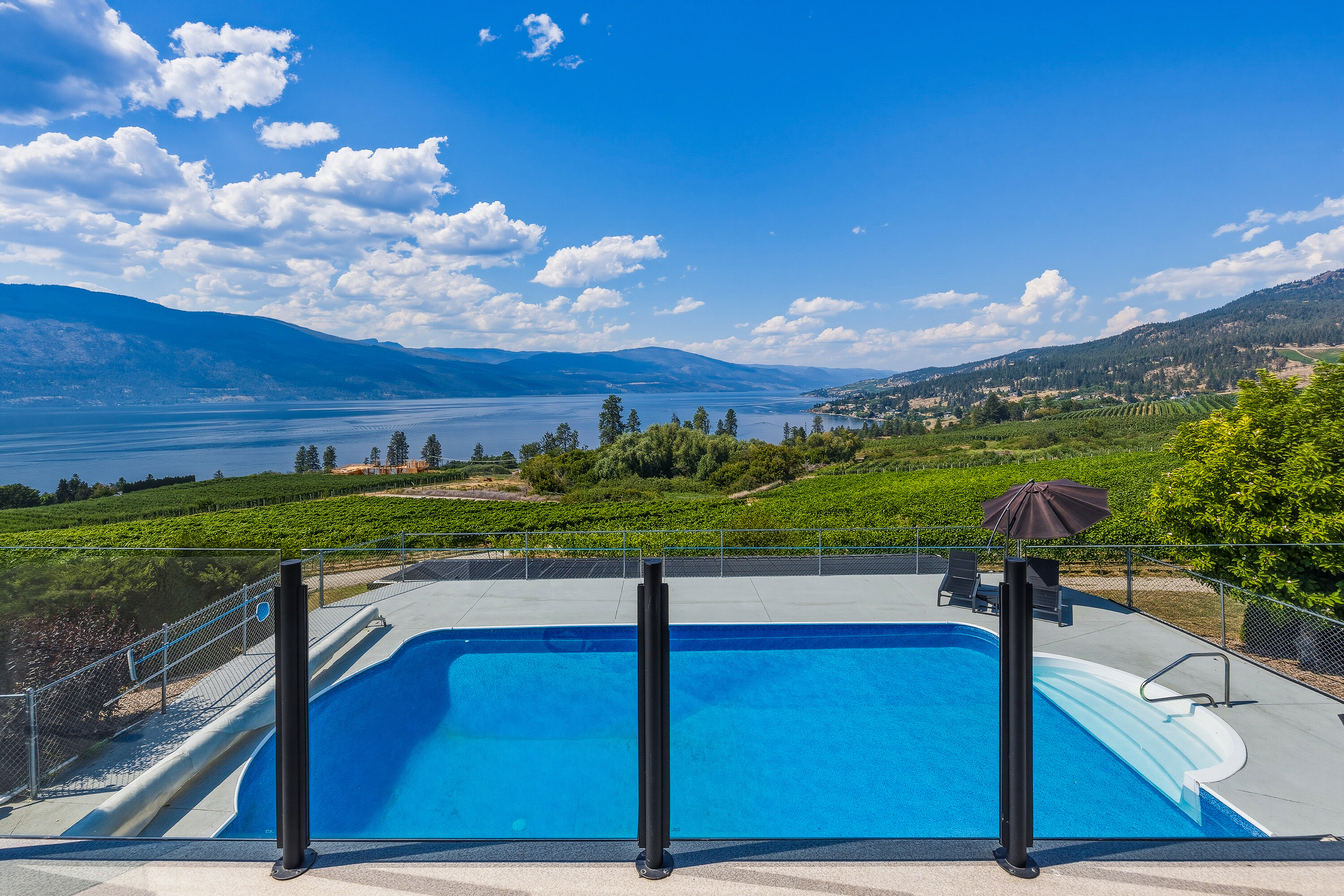  Scenic Vineyard Home - 物件實景