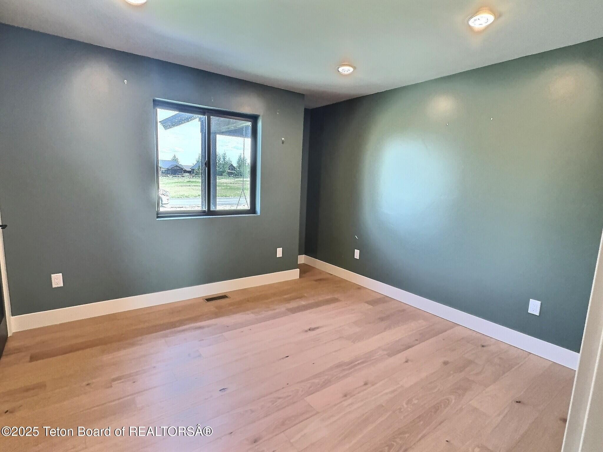 Victor, Idaho, 83455, United States, 3 Bedrooms Bedrooms, ,2 BathroomsBathrooms,Residential,For Sale,1982100