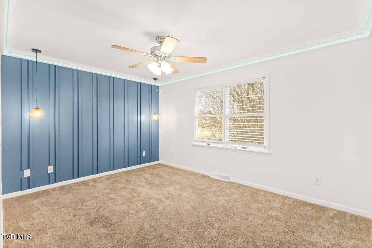 Gray, Tennessee, 37615, United States, 4 Bedrooms Bedrooms, ,3 BathroomsBathrooms,Residential,For Sale,1979136