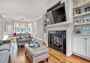 Boston, Massachusetts, 02129, United States, 3 Bedrooms Bedrooms, ,4 BathroomsBathrooms,Residential,For Sale,2014765