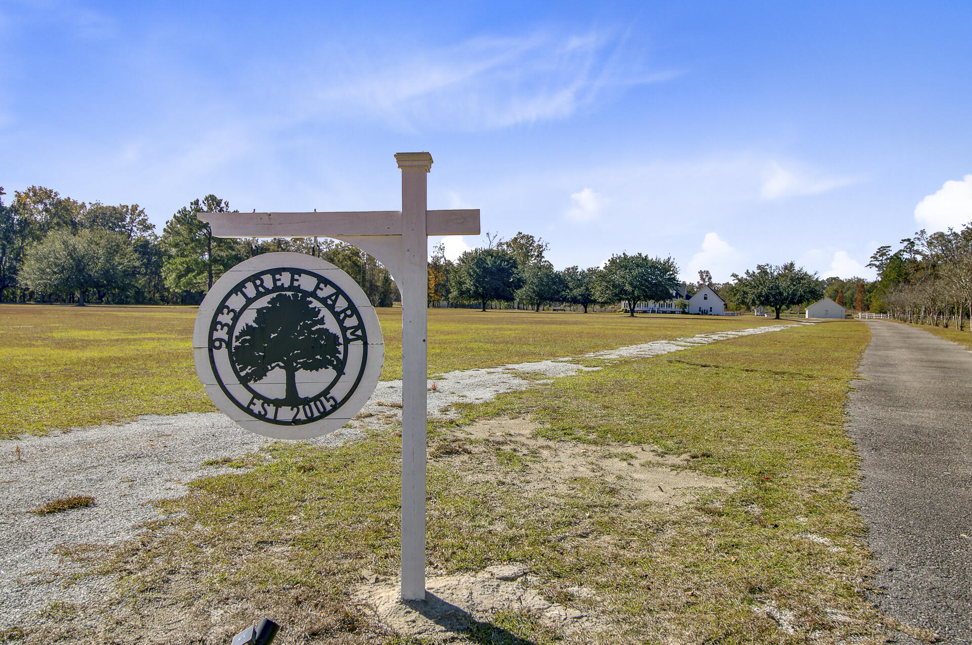 Cross, South Carolina, 29436, United States, 4 Bedrooms Bedrooms, ,3 BathroomsBathrooms,Residential,For Sale,1992832