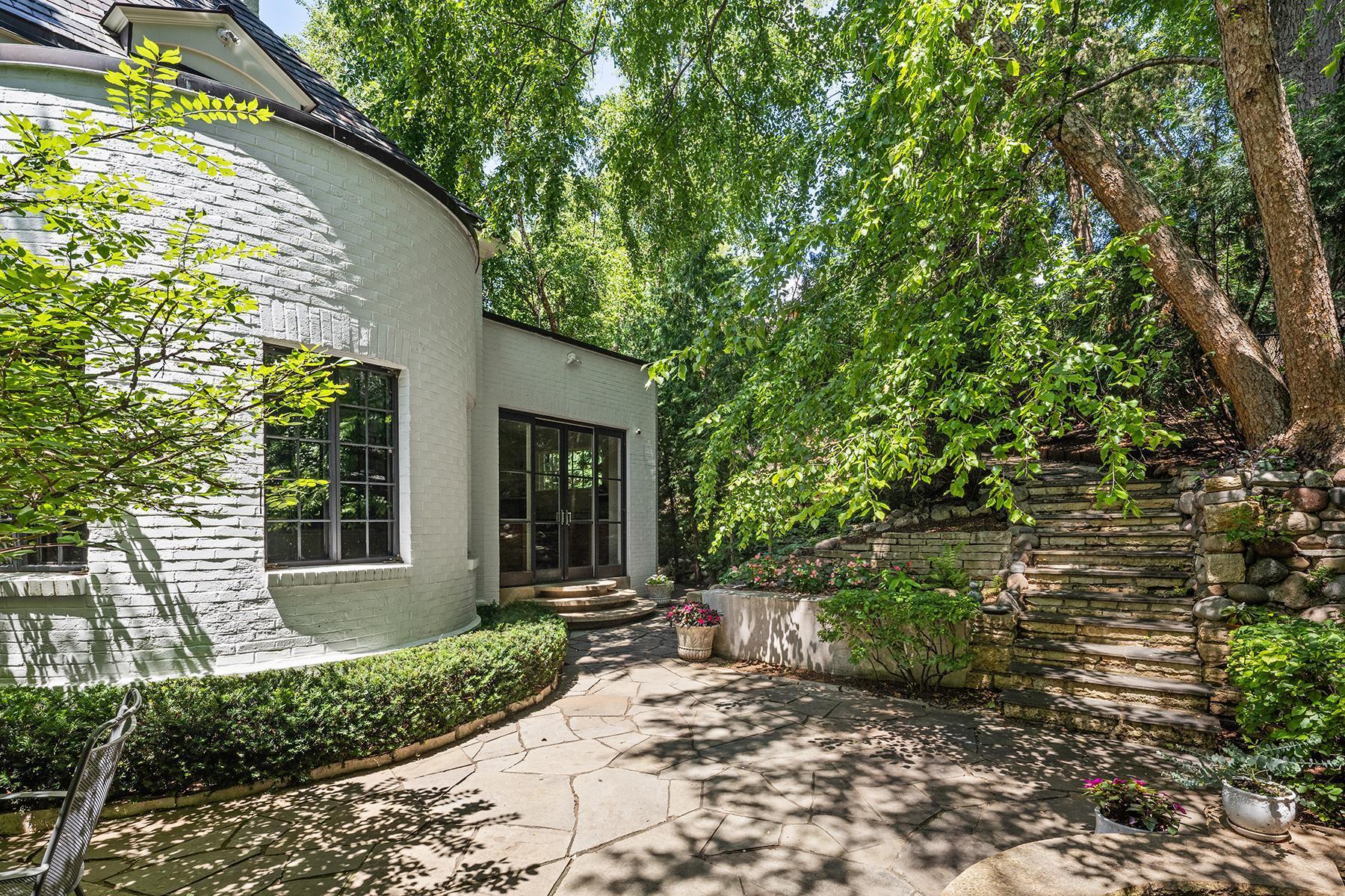 Minneapolis, Minnesota, 55416, United States, 4 Bedrooms Bedrooms, ,4 BathroomsBathrooms,Residential,For Sale,1901324
