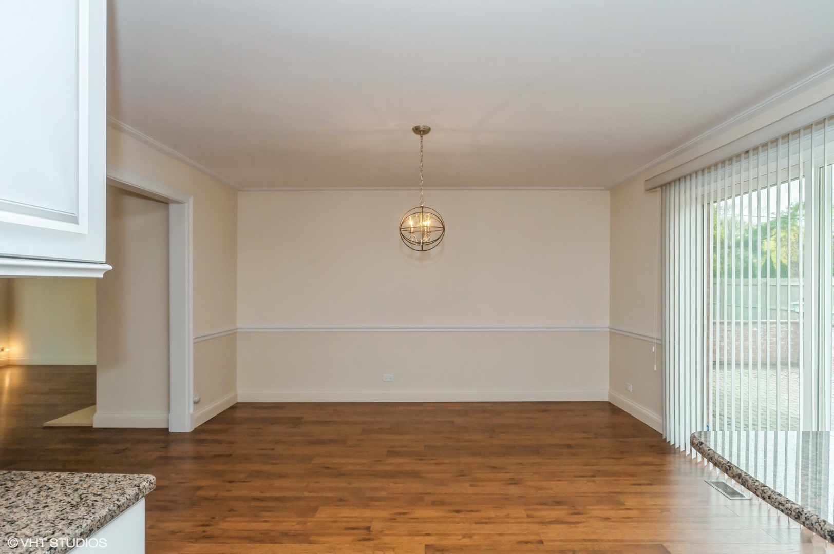 Lake Forest, Illinois, 60045, United States, 3 Bedrooms Bedrooms, ,5 BathroomsBathrooms,Residential,For Sale,1794834