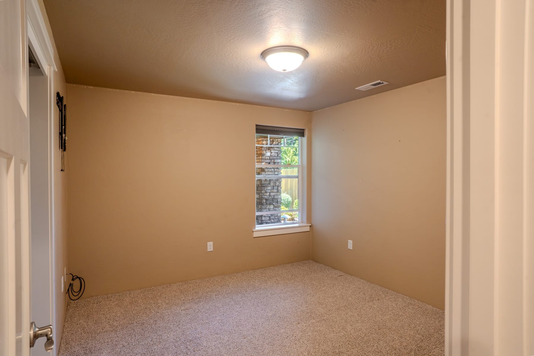  2196 Crestbrook Road Medford, OR 97504 - 物件實景
