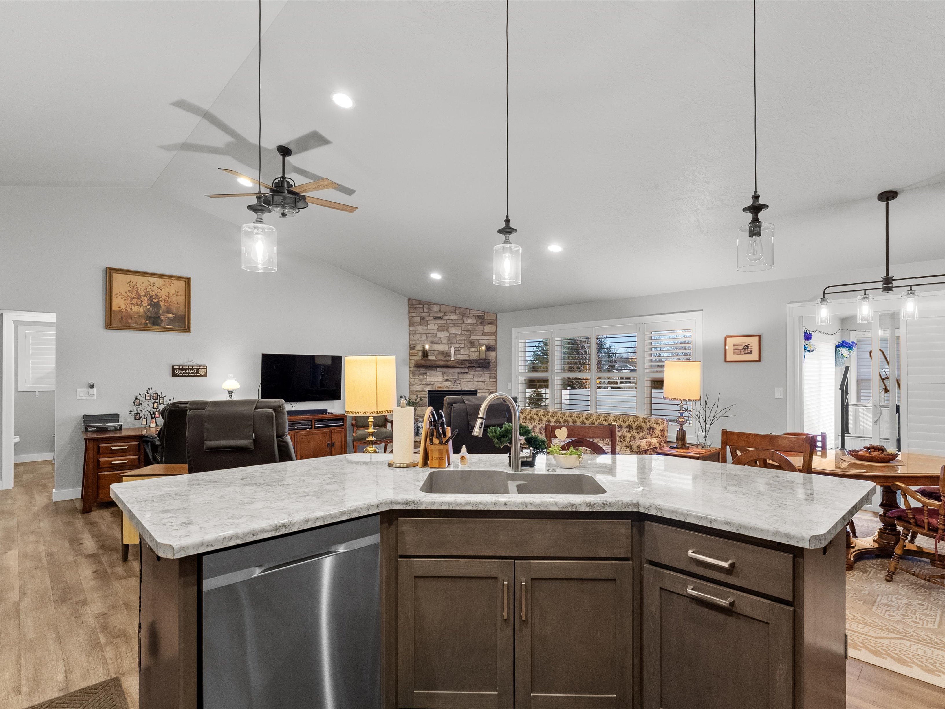 Green Bay, Wisconsin, 54313, United States, 4 Bedrooms Bedrooms, ,4 BathroomsBathrooms,Residential,For Sale,2010361