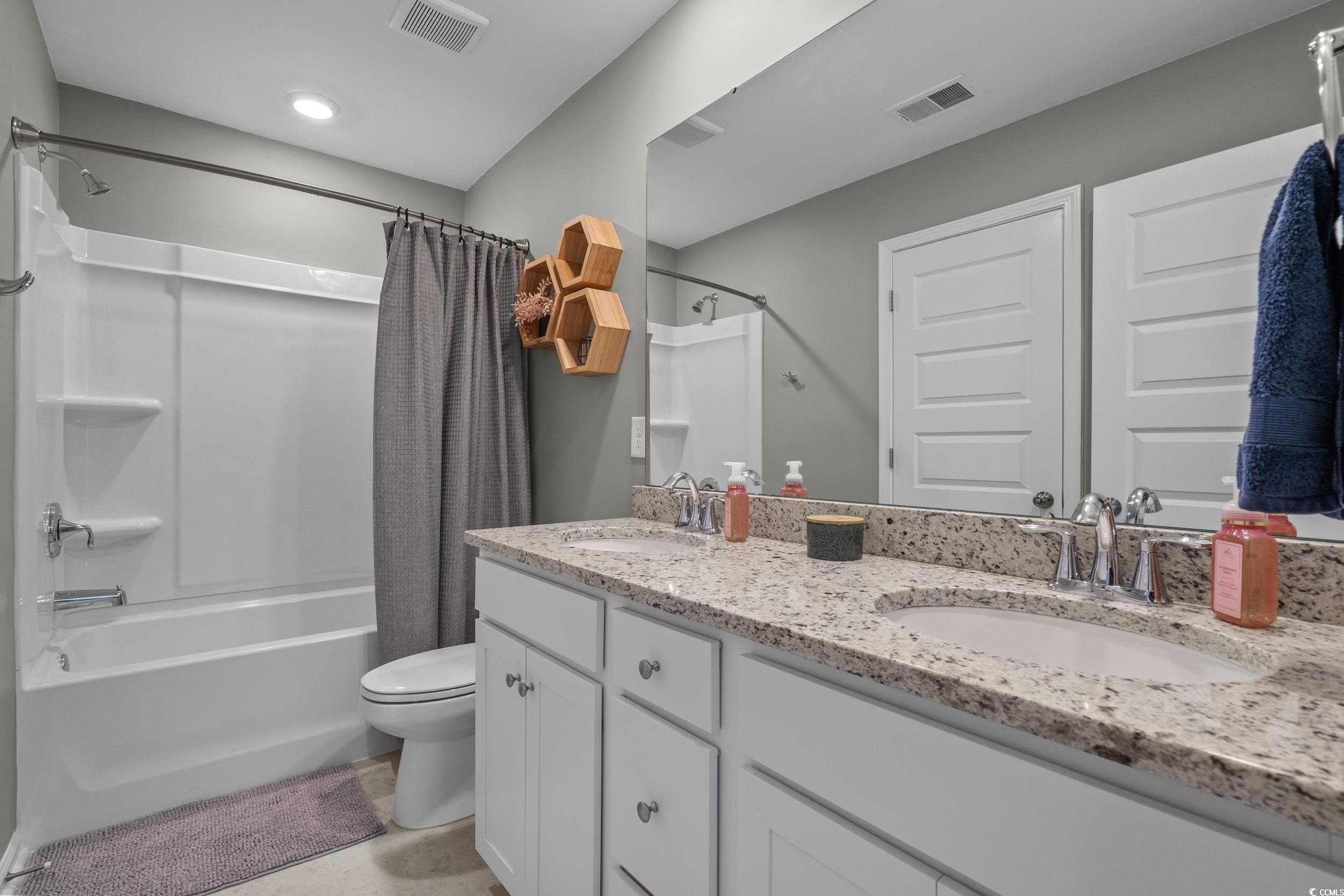 Myrtle Beach, South Carolina, 29577, United States, 5 Bedrooms Bedrooms, ,4 BathroomsBathrooms,Residential,For Sale,2005538