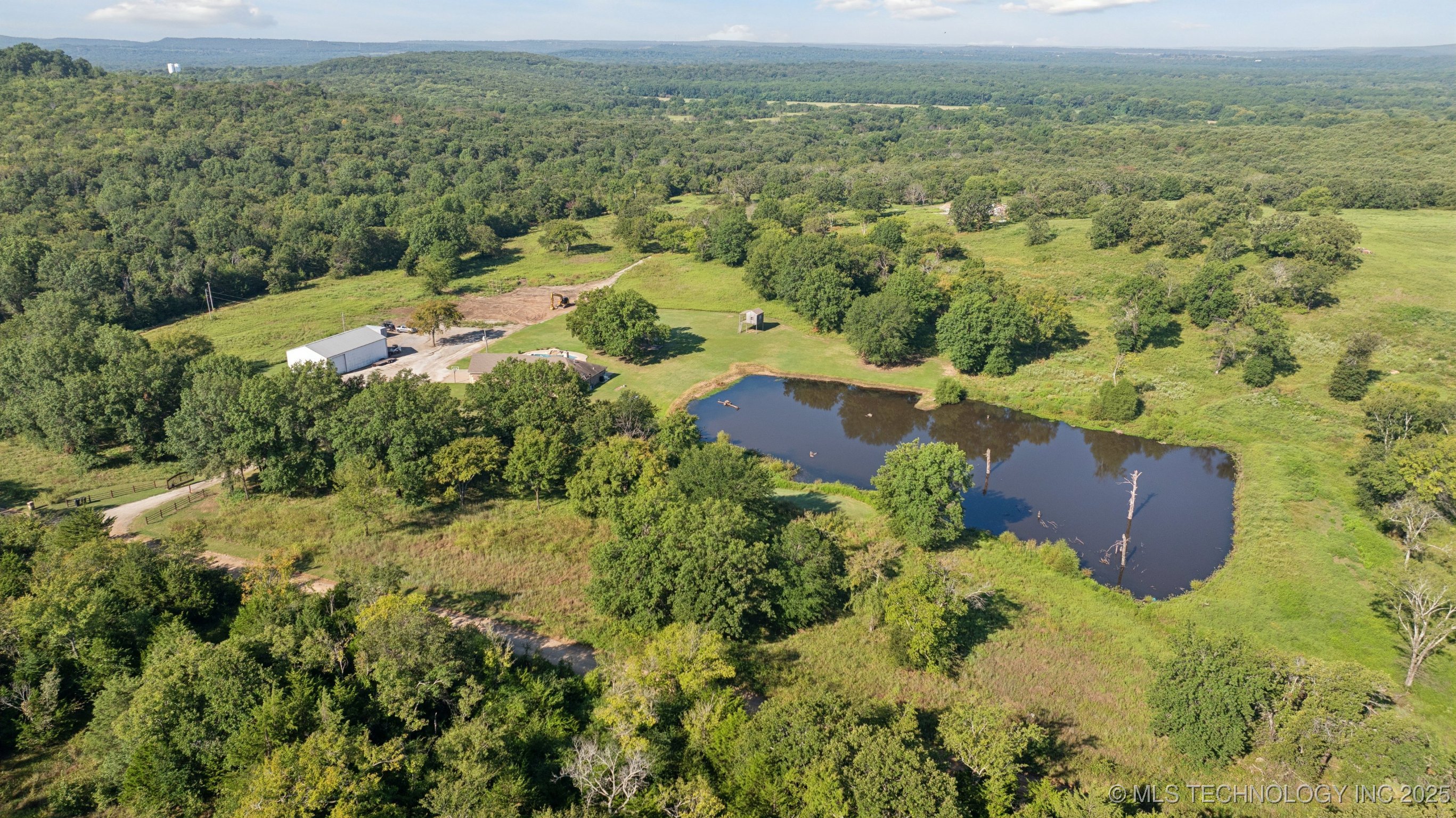 Henryetta, Oklahoma, 74437, United States, 4 Bedrooms Bedrooms, ,4 BathroomsBathrooms,Residential,For Sale,1939303