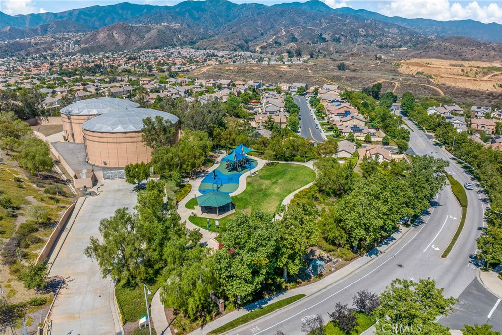 Lake Elsinore, California, 92530, United States, 5 Bedrooms Bedrooms, ,3 BathroomsBathrooms,Residential,For Sale,1881678