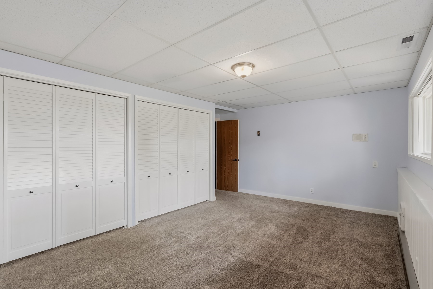  1023 N Crestline Dr - 物件實景