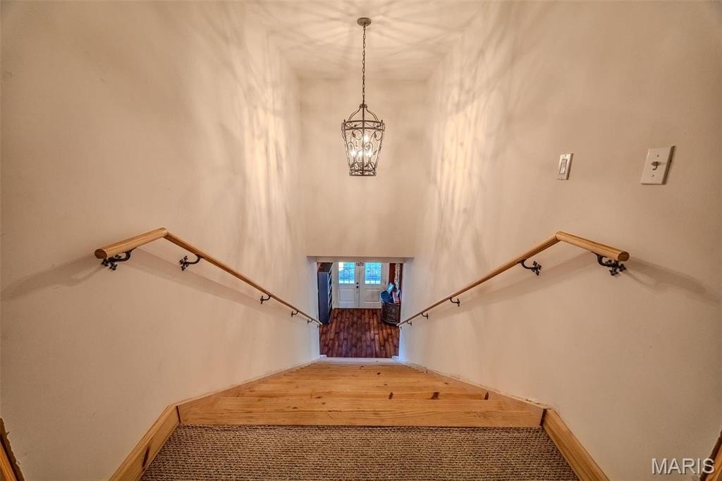 Lebanon, Missouri, 65536, United States, 4 Bedrooms Bedrooms, ,4 BathroomsBathrooms,Residential,For Sale,1976703