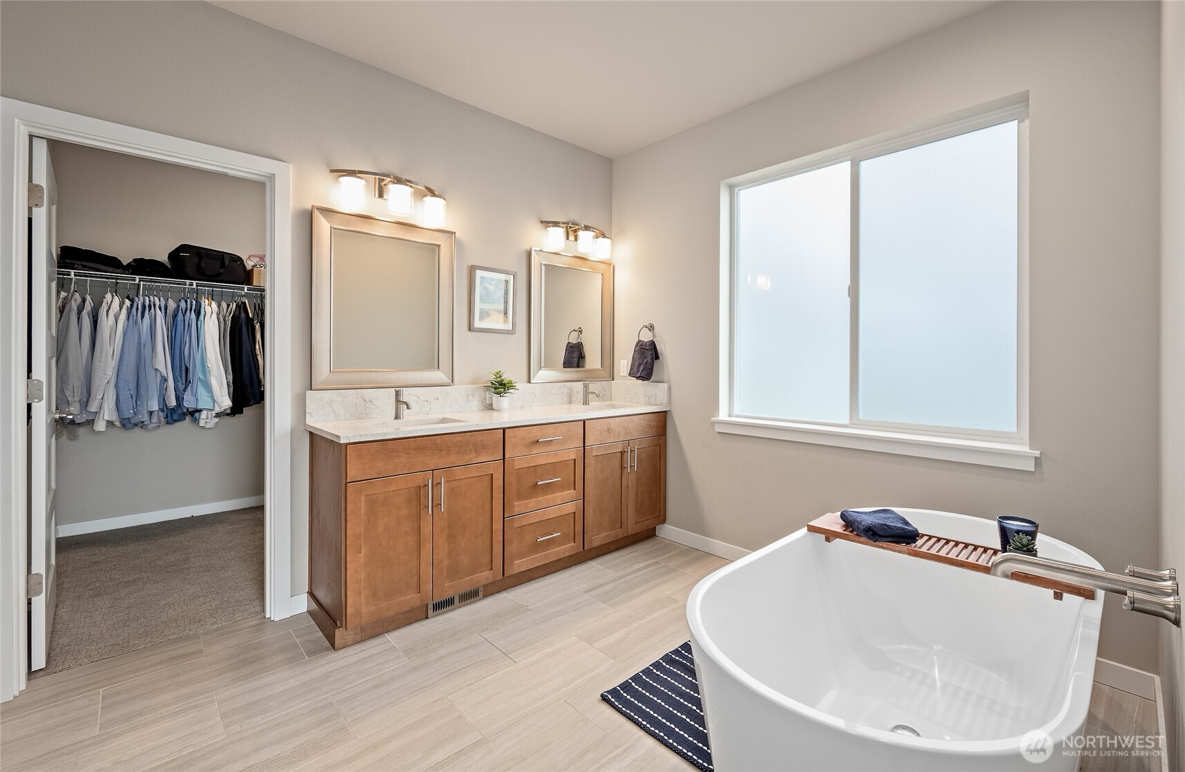 Camano Island, Washington, 98282, United States, 3 Bedrooms Bedrooms, ,2 BathroomsBathrooms,Residential,For Sale,1973716