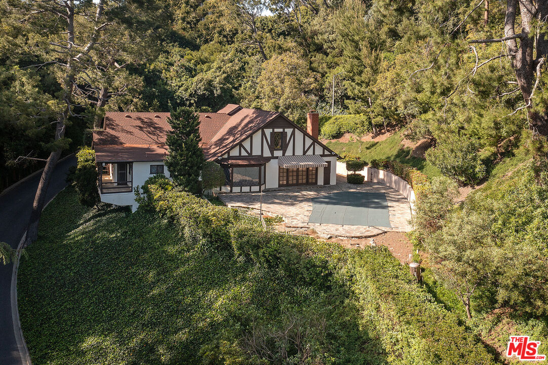 1116 Calle Vista Dr, Beverly Hills, California, 90210, United States, 3 Bedrooms Bedrooms, ,3 BathroomsBathrooms,Residential,For Sale,1116 Calle Vista Dr,1644710
