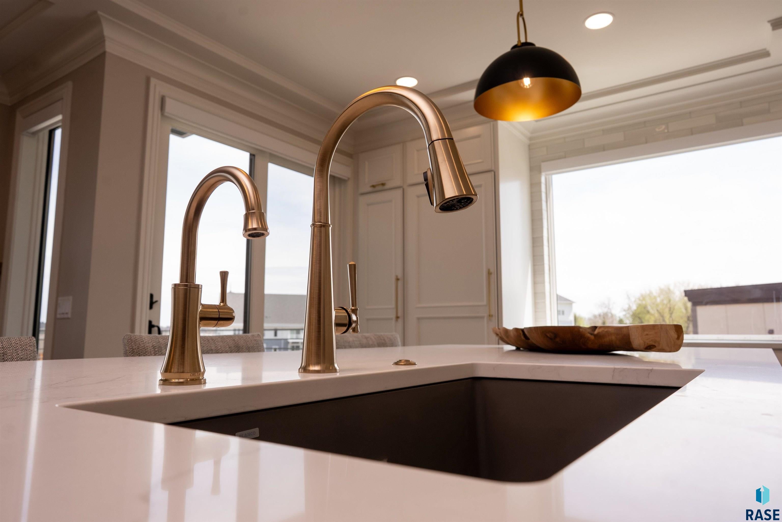 Sioux Falls, South Dakota, 57106, United States, ,Residential,For Sale,1986219