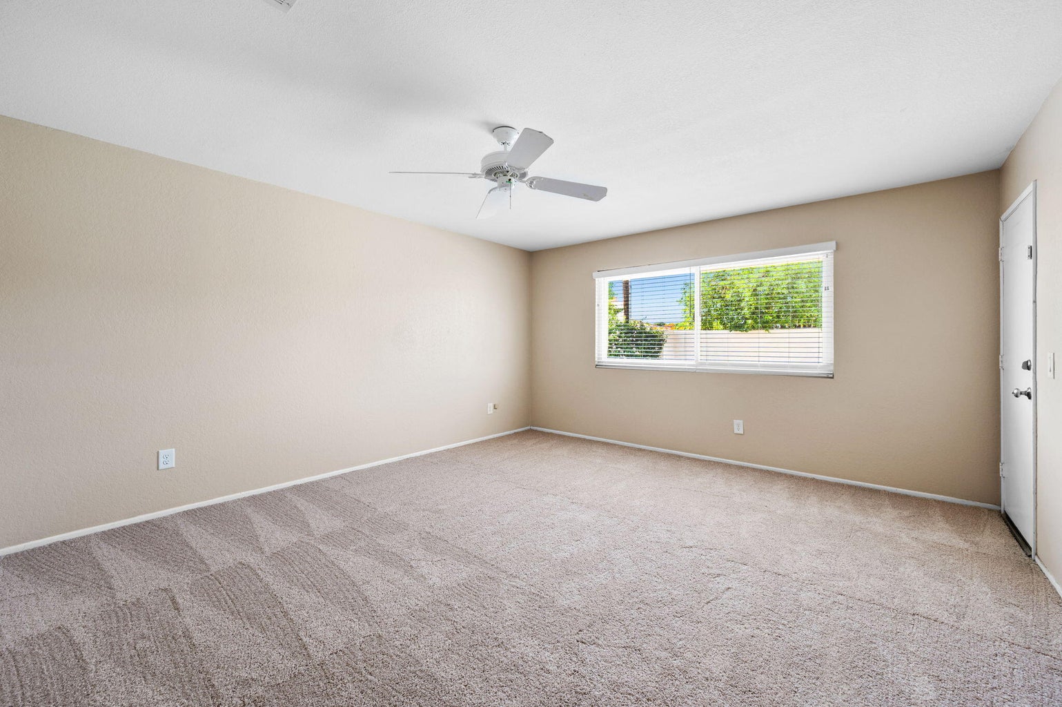 Indio, California, 92203, United States, 3 Bedrooms Bedrooms, ,2 BathroomsBathrooms,Residential,For Sale,1973711