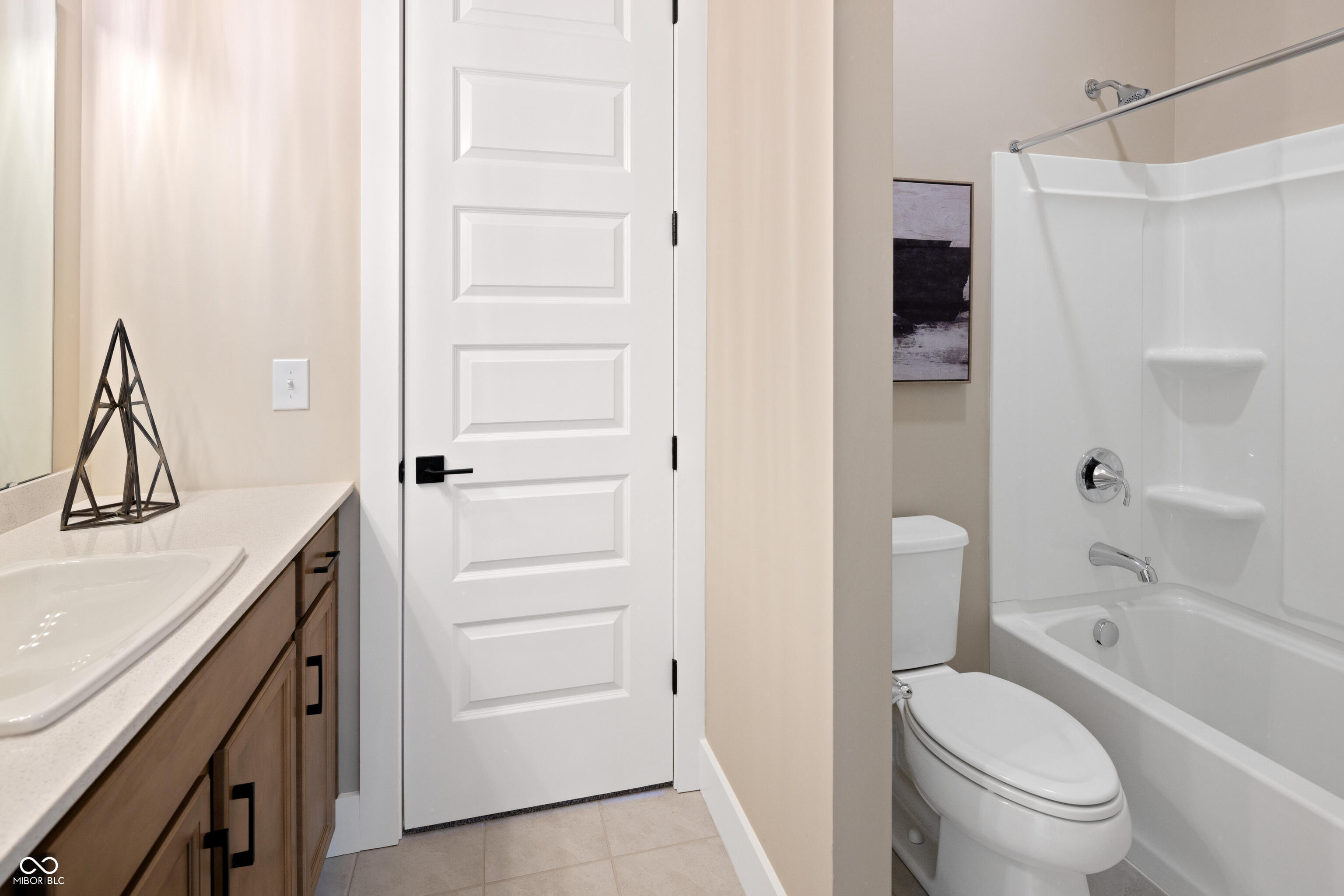 Carmel, Indiana, 46032, United States, 3 Bedrooms Bedrooms, ,3 BathroomsBathrooms,Residential,For Sale,2005548