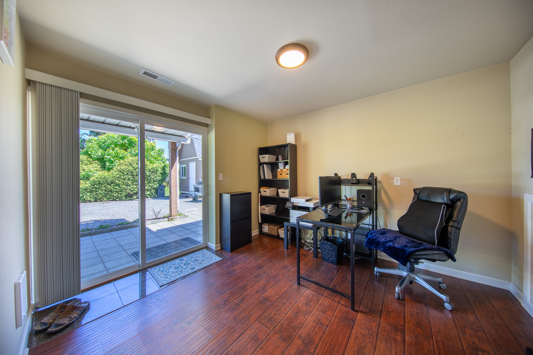  Updated Tri Level Craftsman in Everett - 物件實景