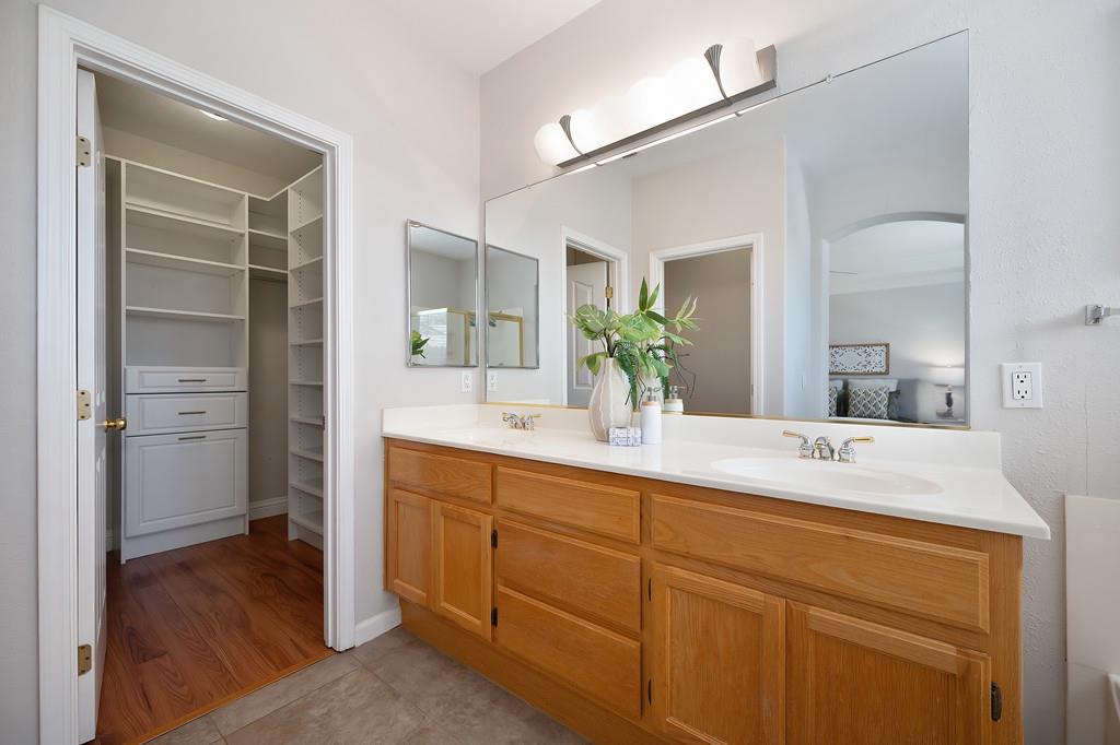 Sacramento, California, 95835, United States, 4 Bedrooms Bedrooms, ,2 BathroomsBathrooms,Residential,For Sale,1957023