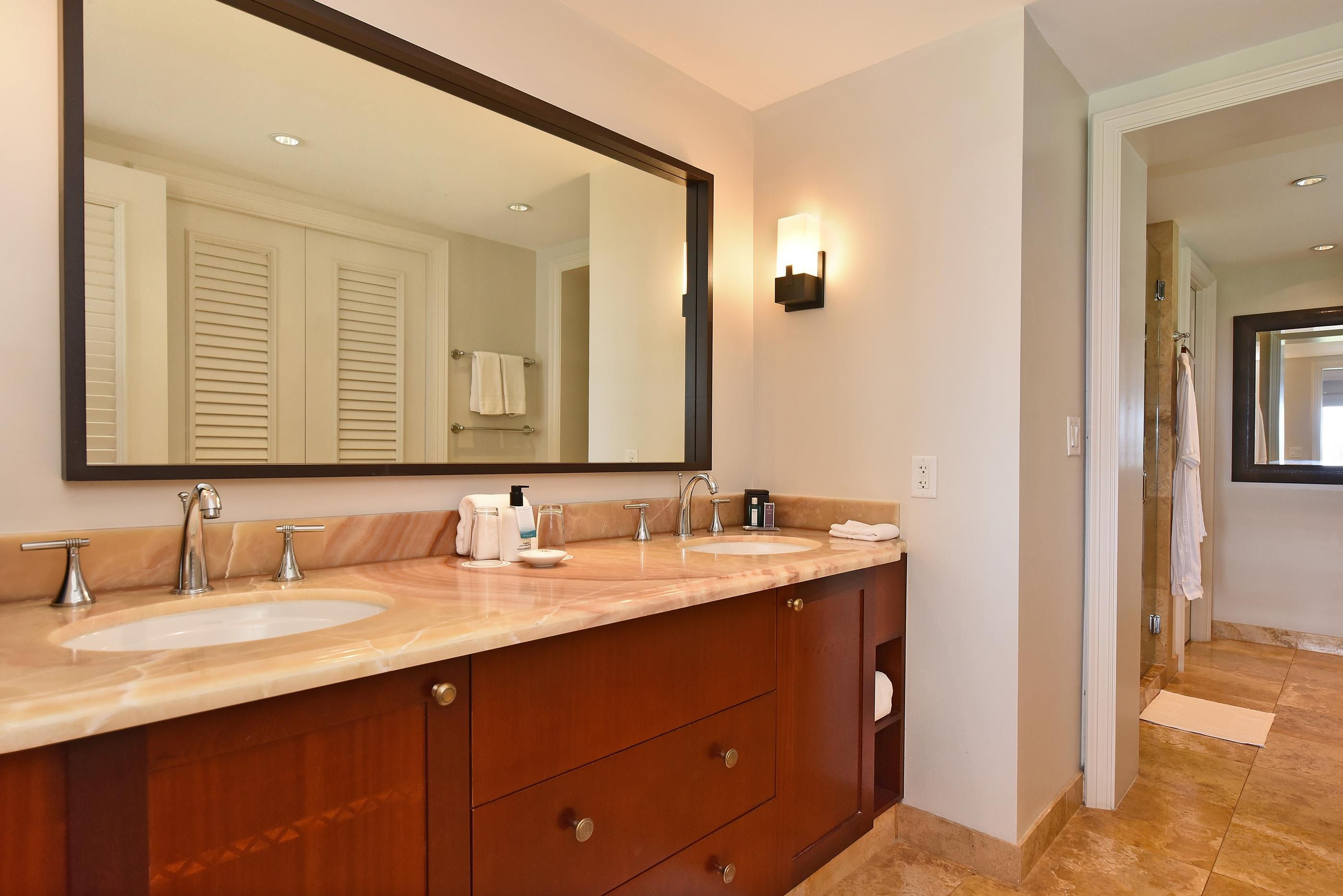 1 Ritz Carlton Dr, Lahaina, Hawaii, 96761, United States, 2 Bedrooms Bedrooms, ,2 BathroomsBathrooms,Residential,For Sale,1 Ritz Carlton Dr,1668217