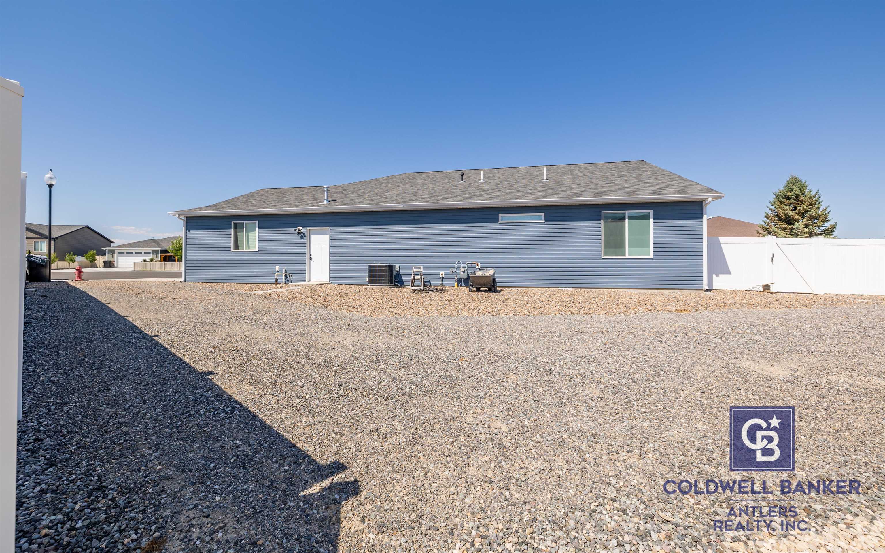 Powell, Wyoming, 82435, United States, 4 Bedrooms Bedrooms, ,2 BathroomsBathrooms,Residential,For Sale,1918600