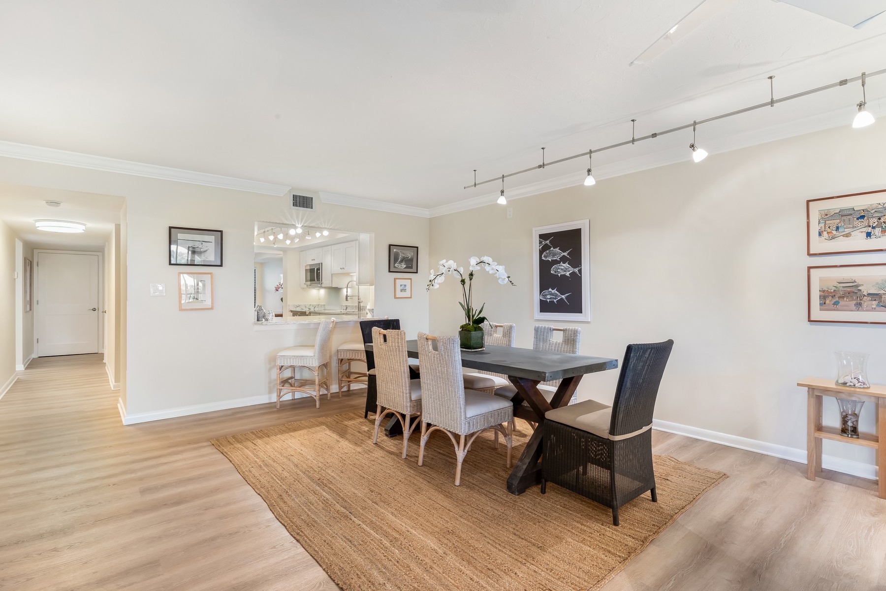  950 Palm Avenue Unit #304 - 物件實景